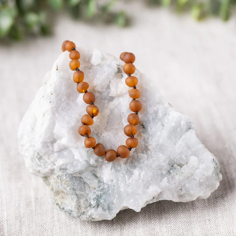 Mama natural 2025 amber teething necklace