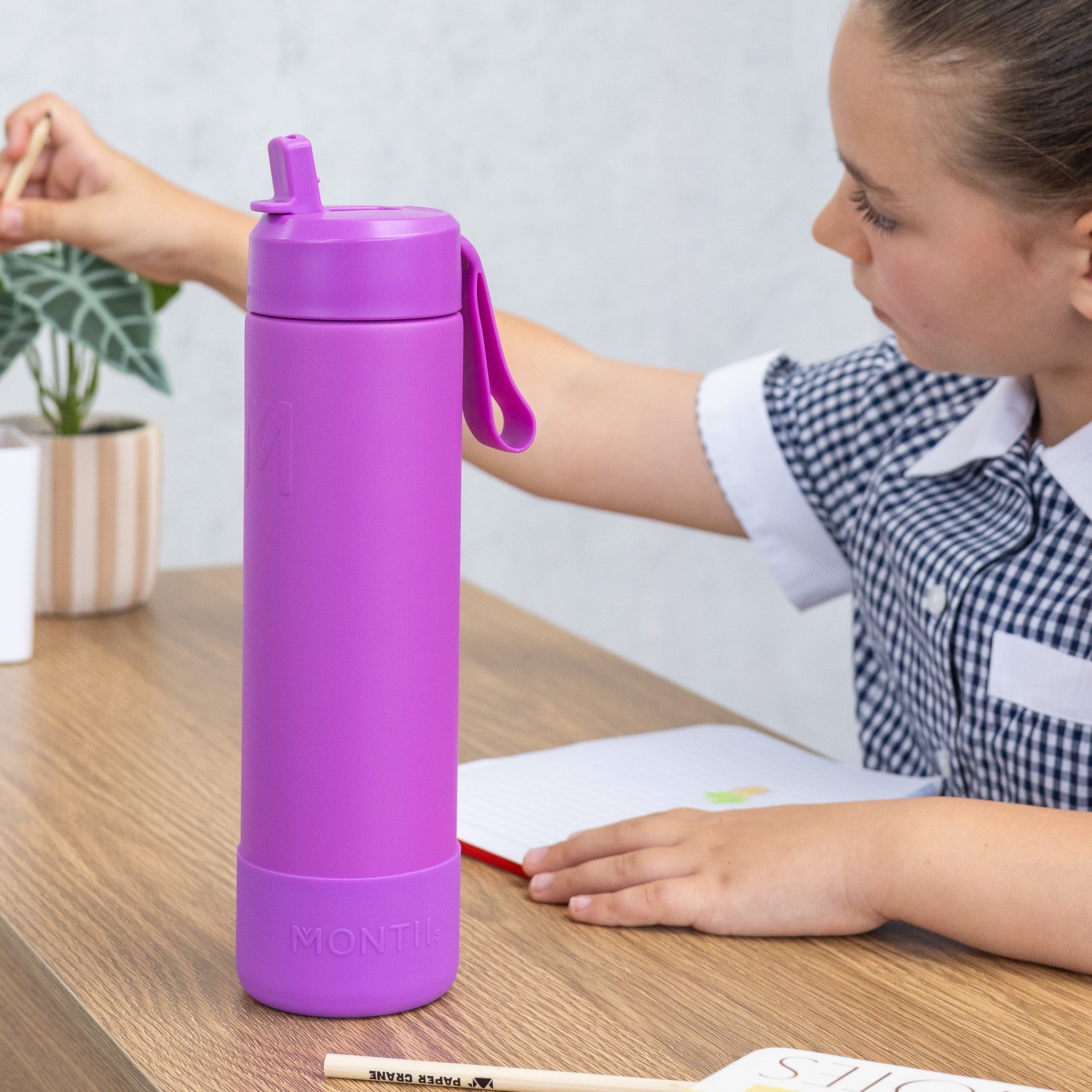 MontiiCo 700ml Water Bottle (PRE-ORDER)